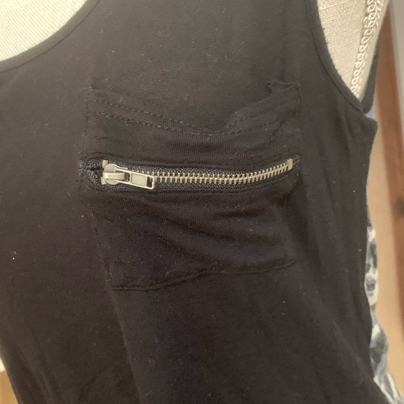 Women’s sleeveless top - Picture 2 of 5